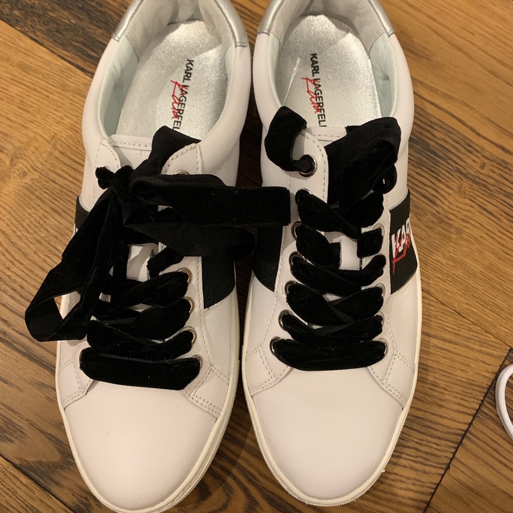 KARL LAGERFELD X KAIA Lace Up